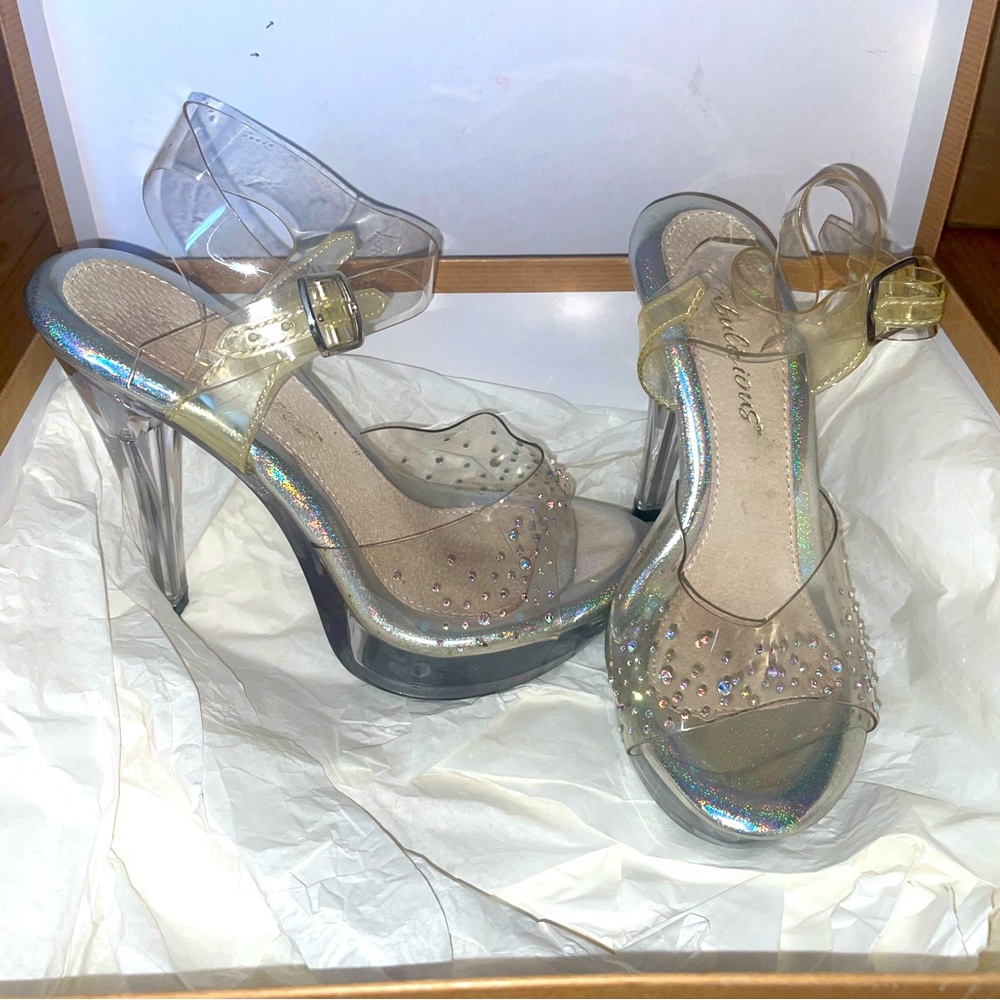 Clear Jewel Platforms